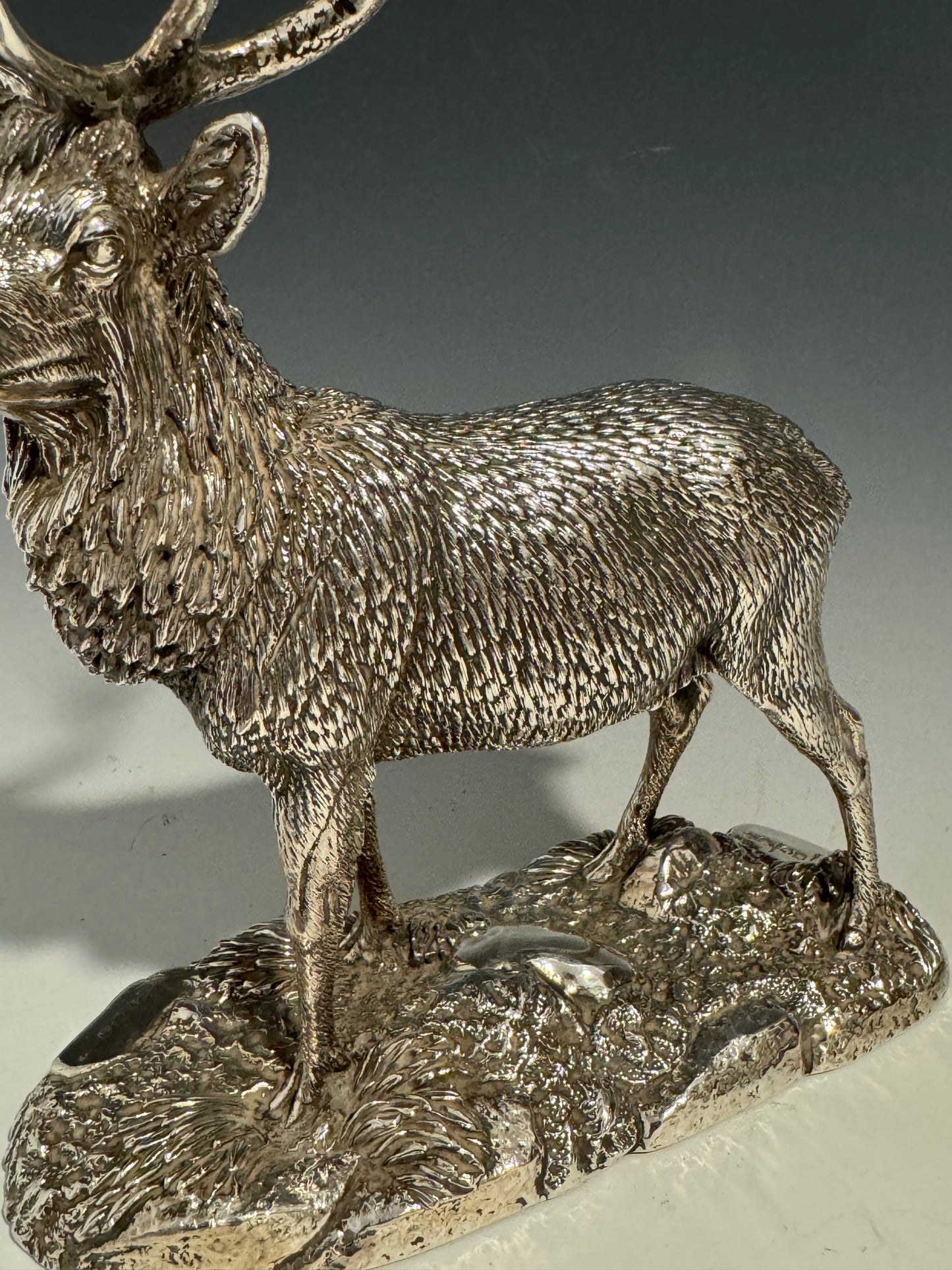 A Stunning Hallmarked Silver Figurine Model of a Stag Signed Tom Mackie