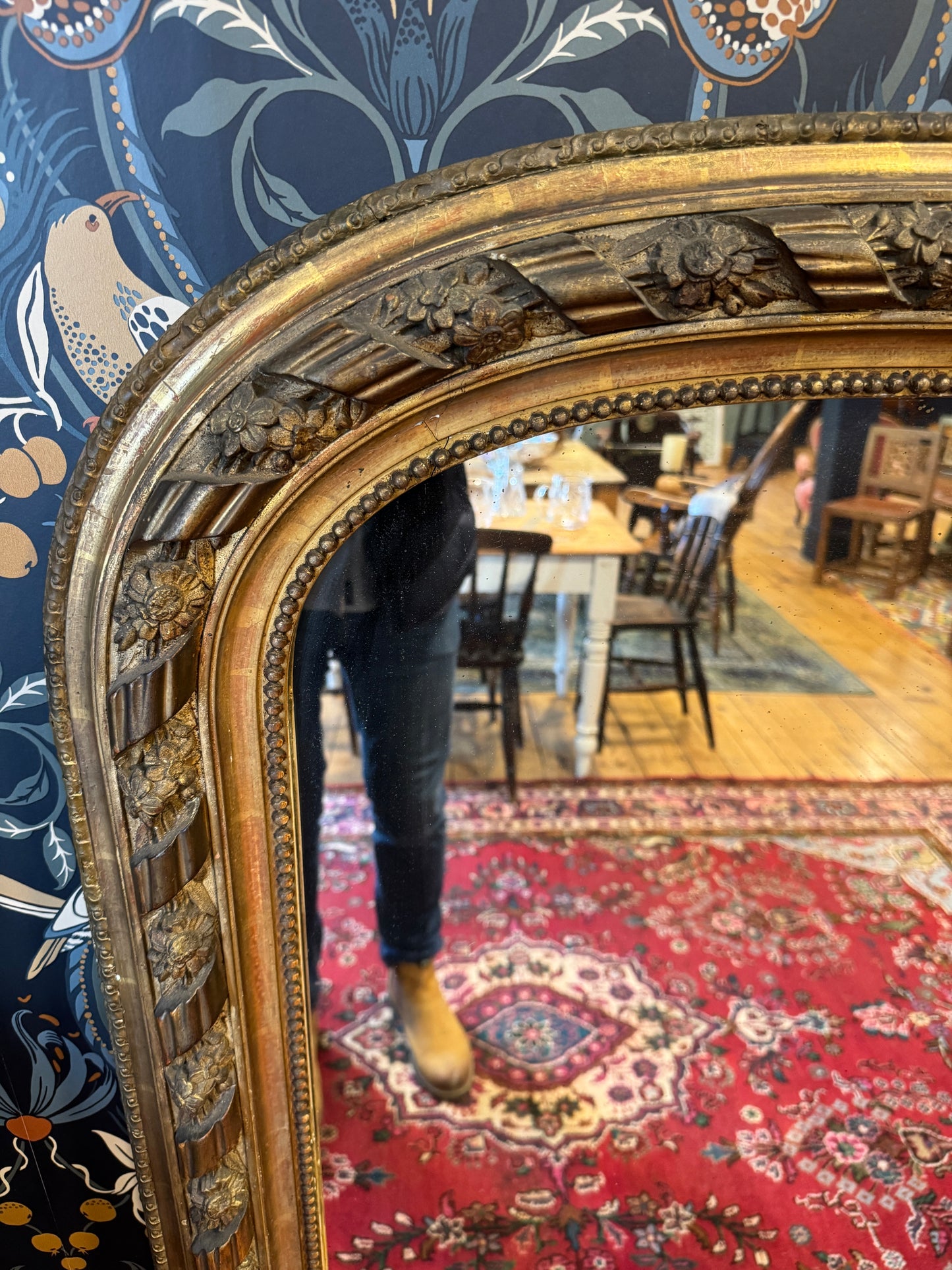 Stunning Large Antique Victorian Decorative Gilt Gesso Wooden Framed Mirror
