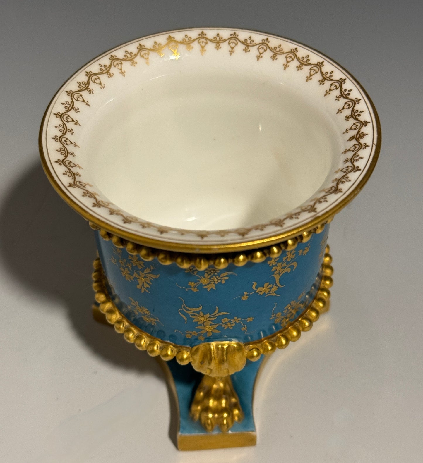A Fabulous Royal Worcester Vase Hand Painted Roses Signed Harry Chair c1900