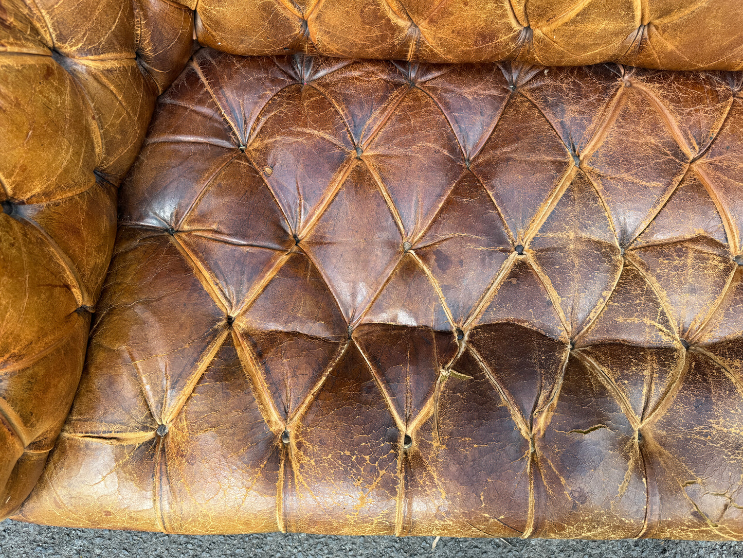 Antique Vintage Brown Leather Time Worn 3 Seater Chesterfield Sofa
