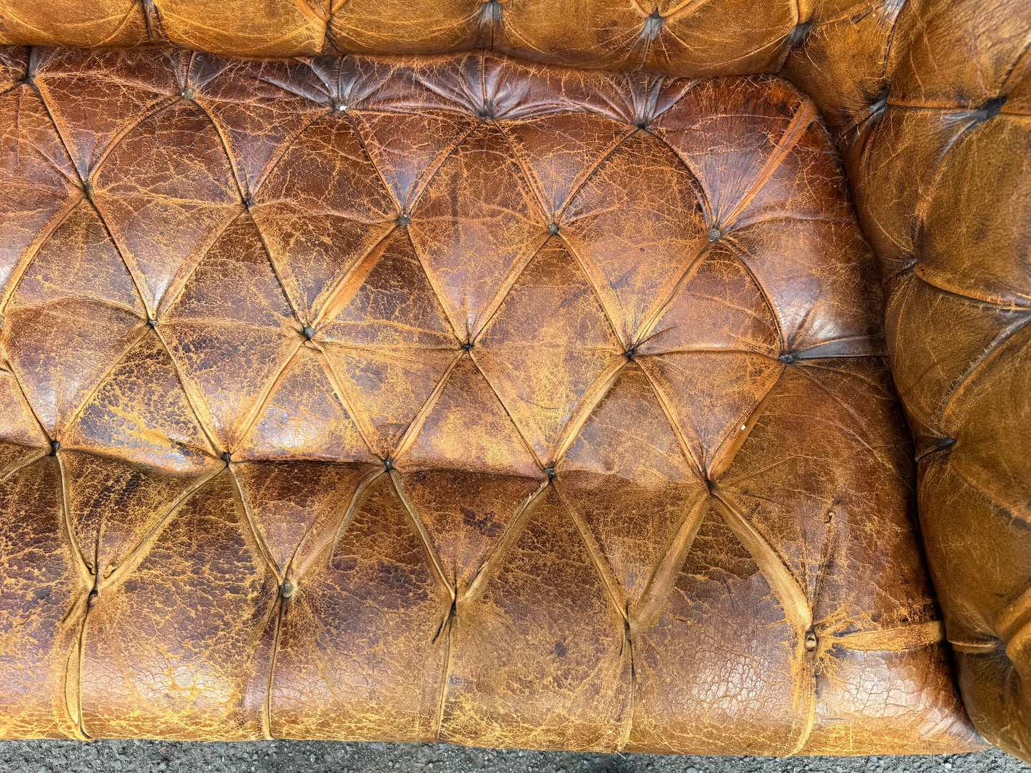 Antique Vintage Brown Leather Time Worn 3 Seater Chesterfield Sofa