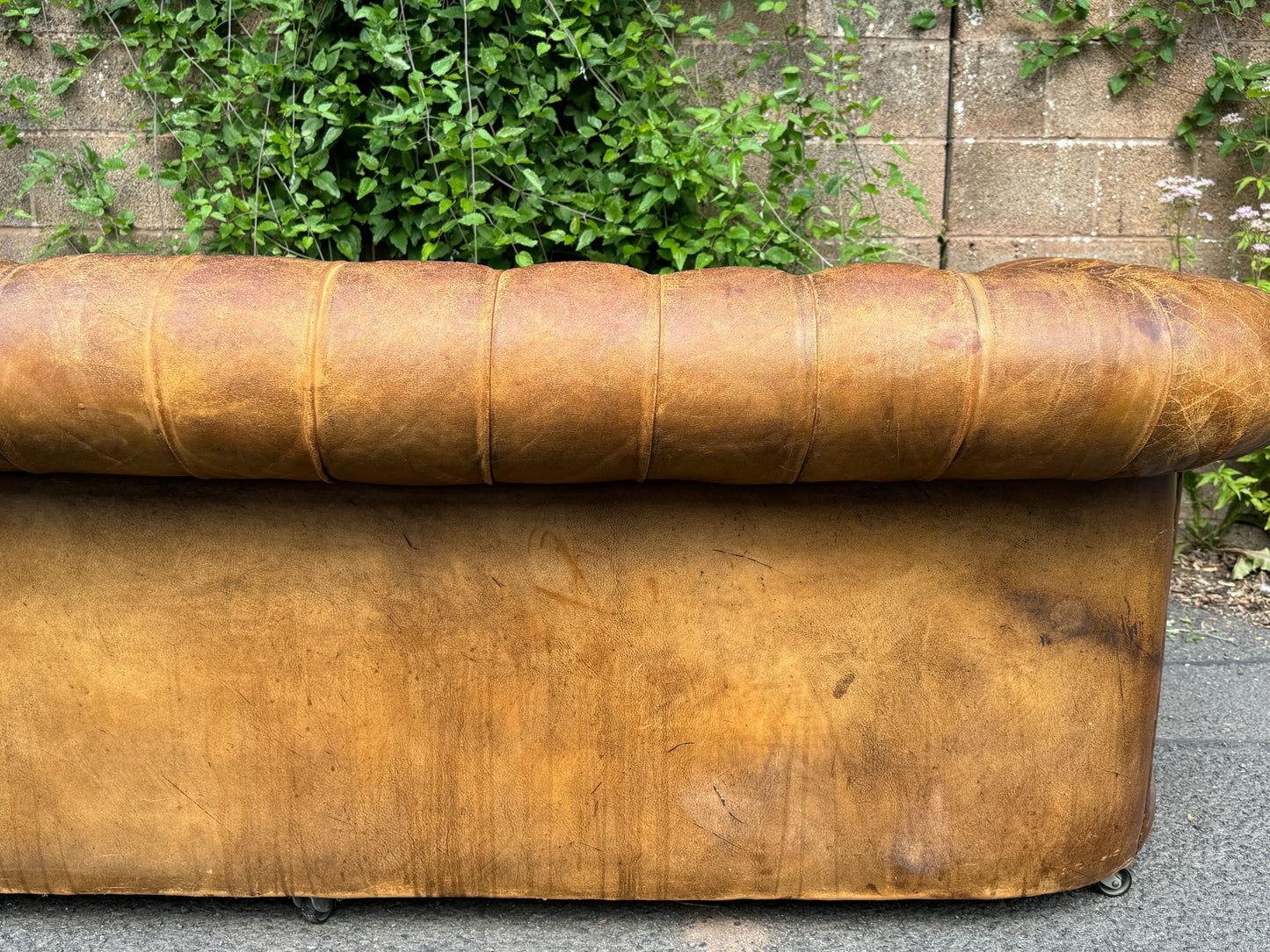 Antique Vintage Brown Leather Time Worn 3 Seater Chesterfield Sofa