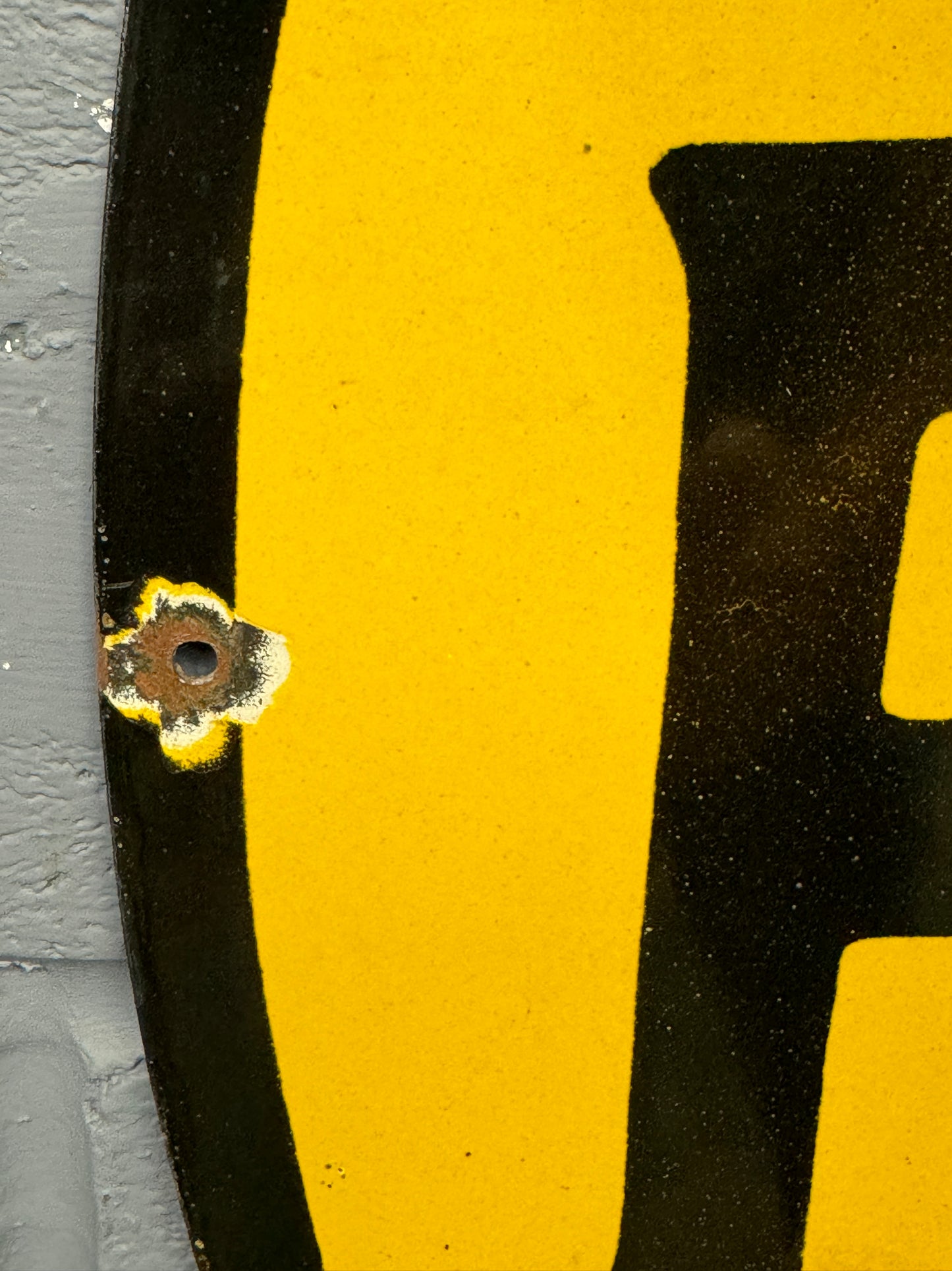 Large Pennzoil Circular Enamel Sign 30" inches Diameter