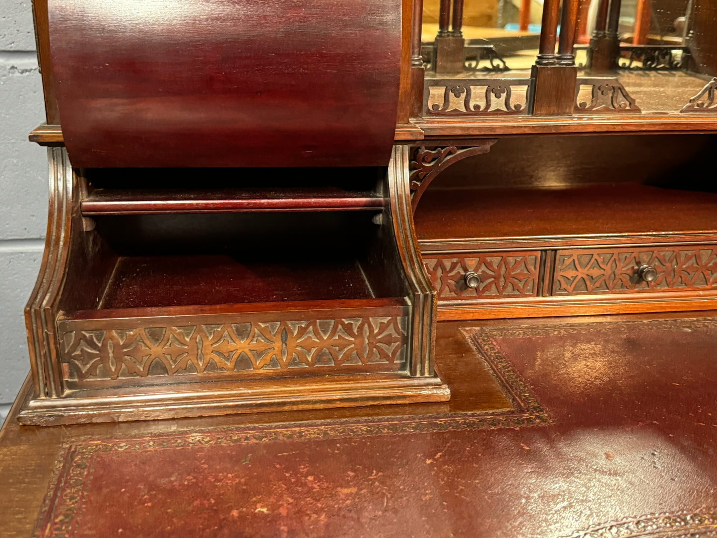 Superb Antique Victorian Edwards and Roberts Mahogany Desk c1895