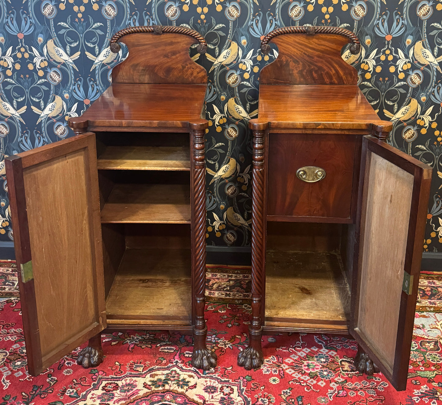 Superb Pair 19th Century Pedestal Bedside / Lamp Tables