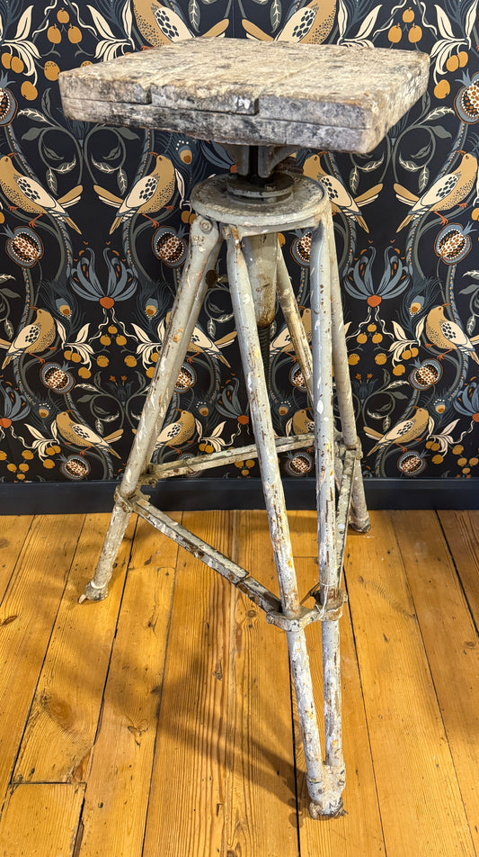 John Tiranti Modelling Stand - Scopas Sculpture Stand - Shop Display / Plinth