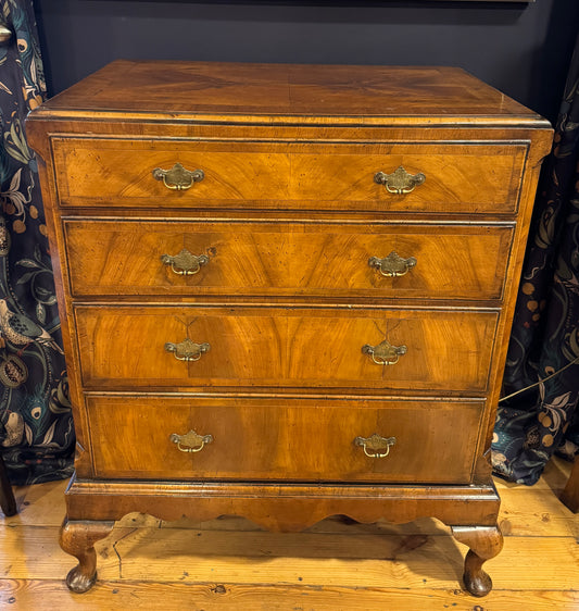 Early 20th Century Antique Walnut Chest of Drawers
