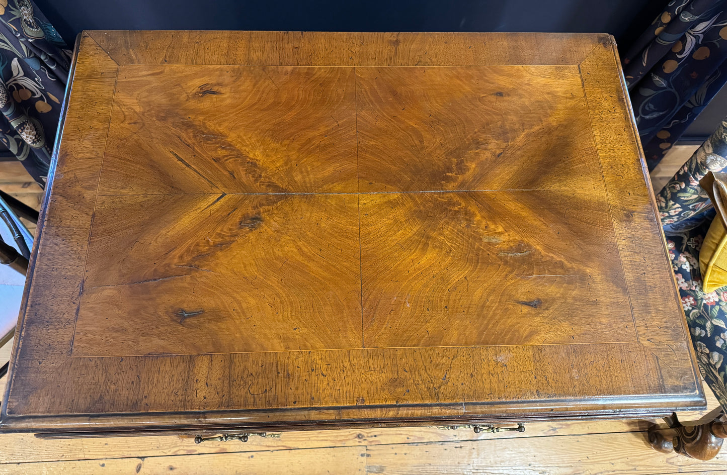 Early 20th Century Antique Walnut Chest of Drawers