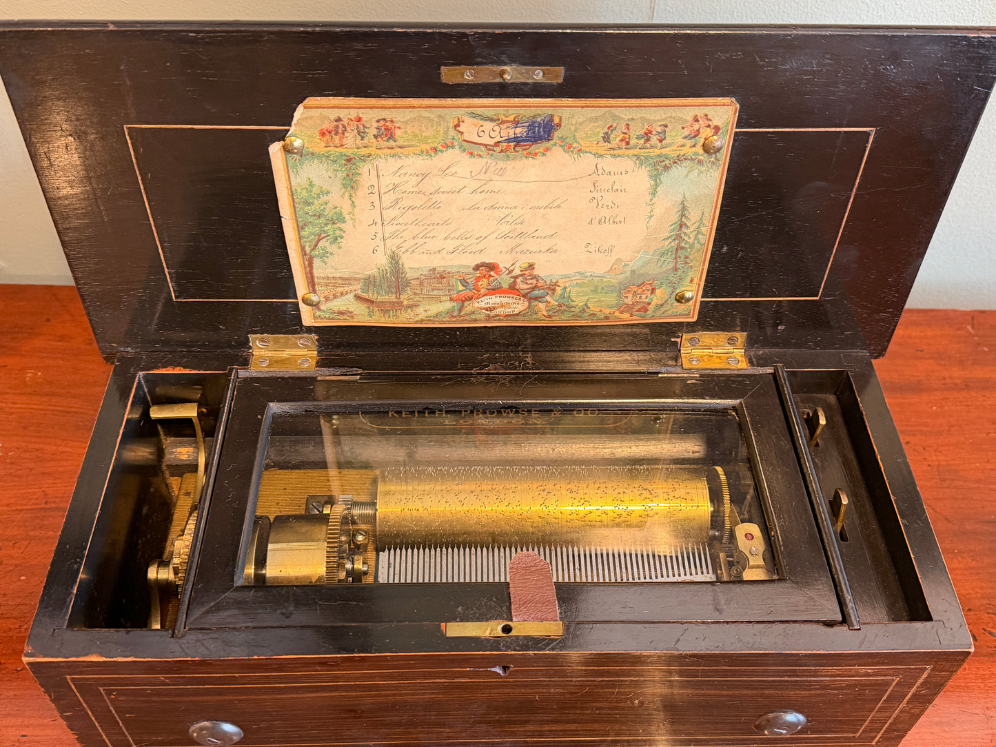 A Late 19th Century Swiss Music Box Playing 6 Airs