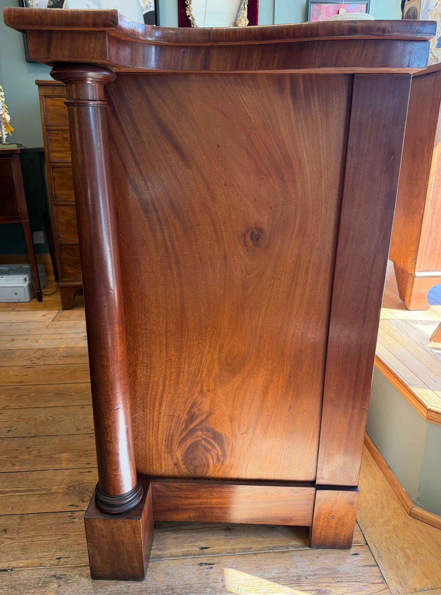 A Stunning Large Antique Scottish Mahogany Chest of Drawers c1880 Secret Drawer