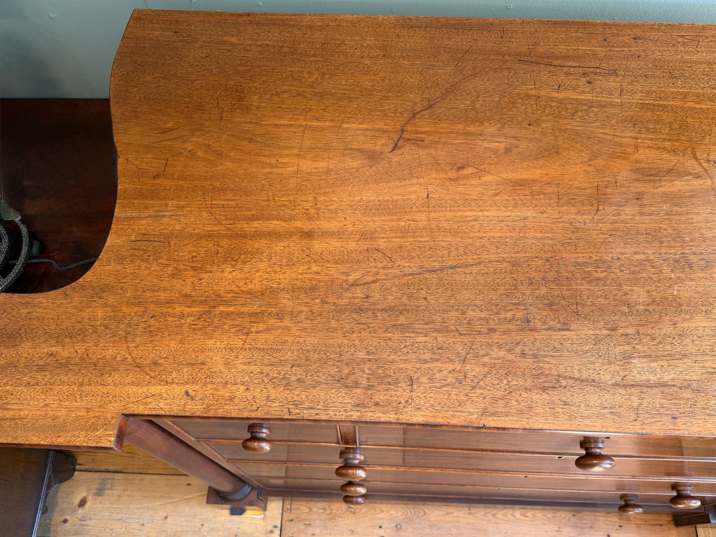 A Stunning Large Antique Scottish Mahogany Chest of Drawers c1880 Secret Drawer