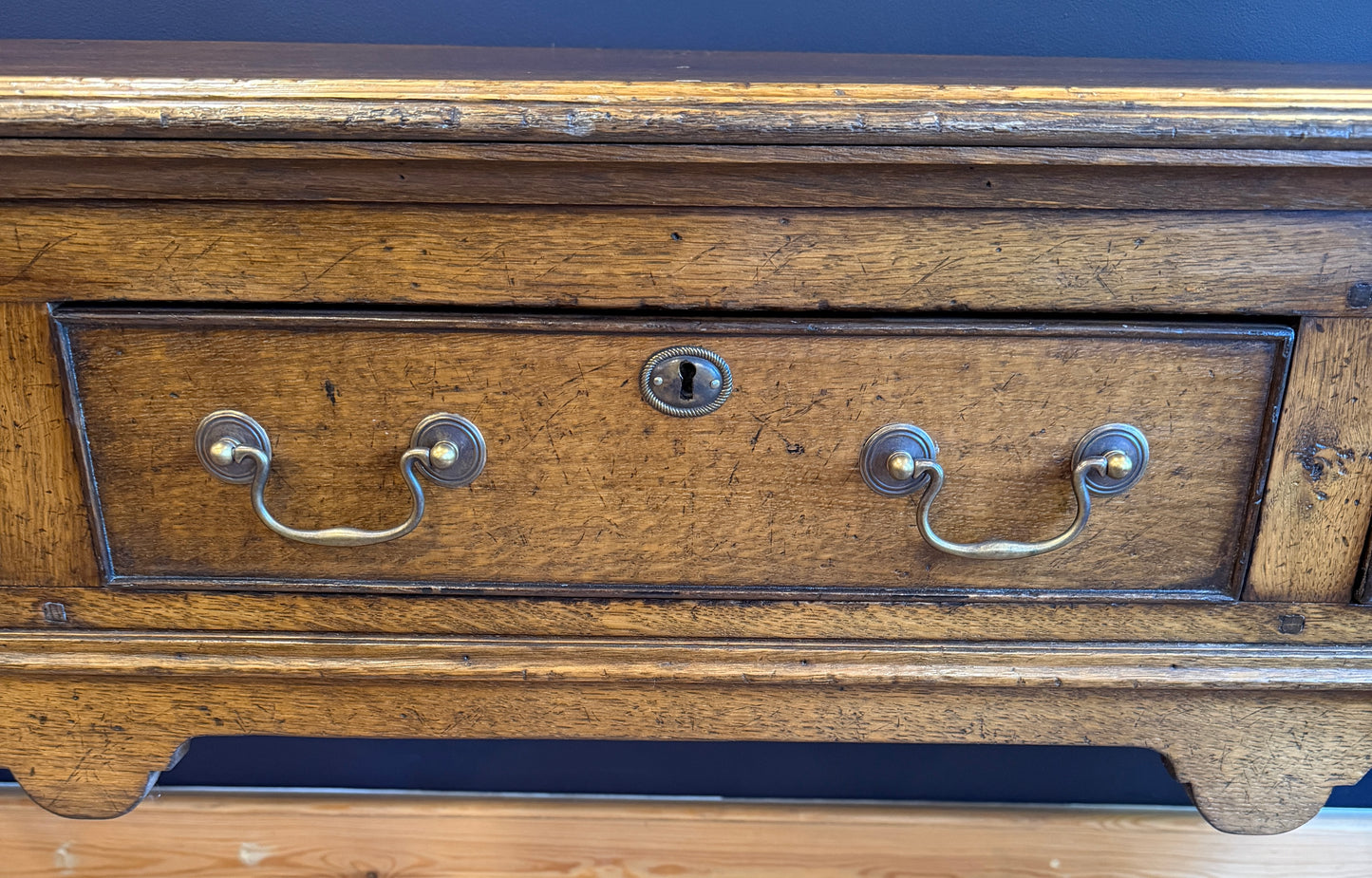 Superb Large Antique Georgian Design Oak Dresser Base Titchmarsh & Goodwin?
