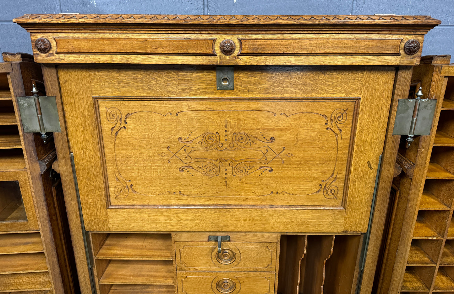 A Stunning Rare Antique Walnut Wooton Wells Fargo Fold Out Desk / Bureau c1880